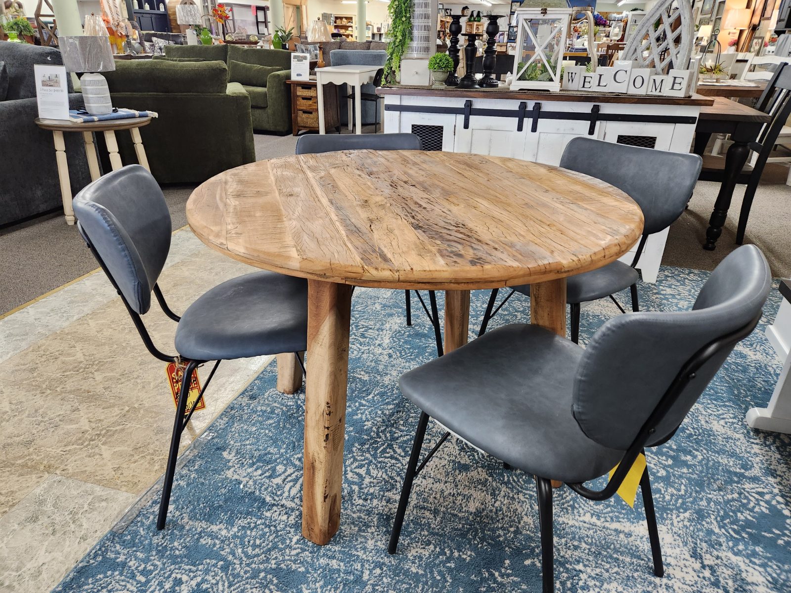 Reclamation table & 4 chairs