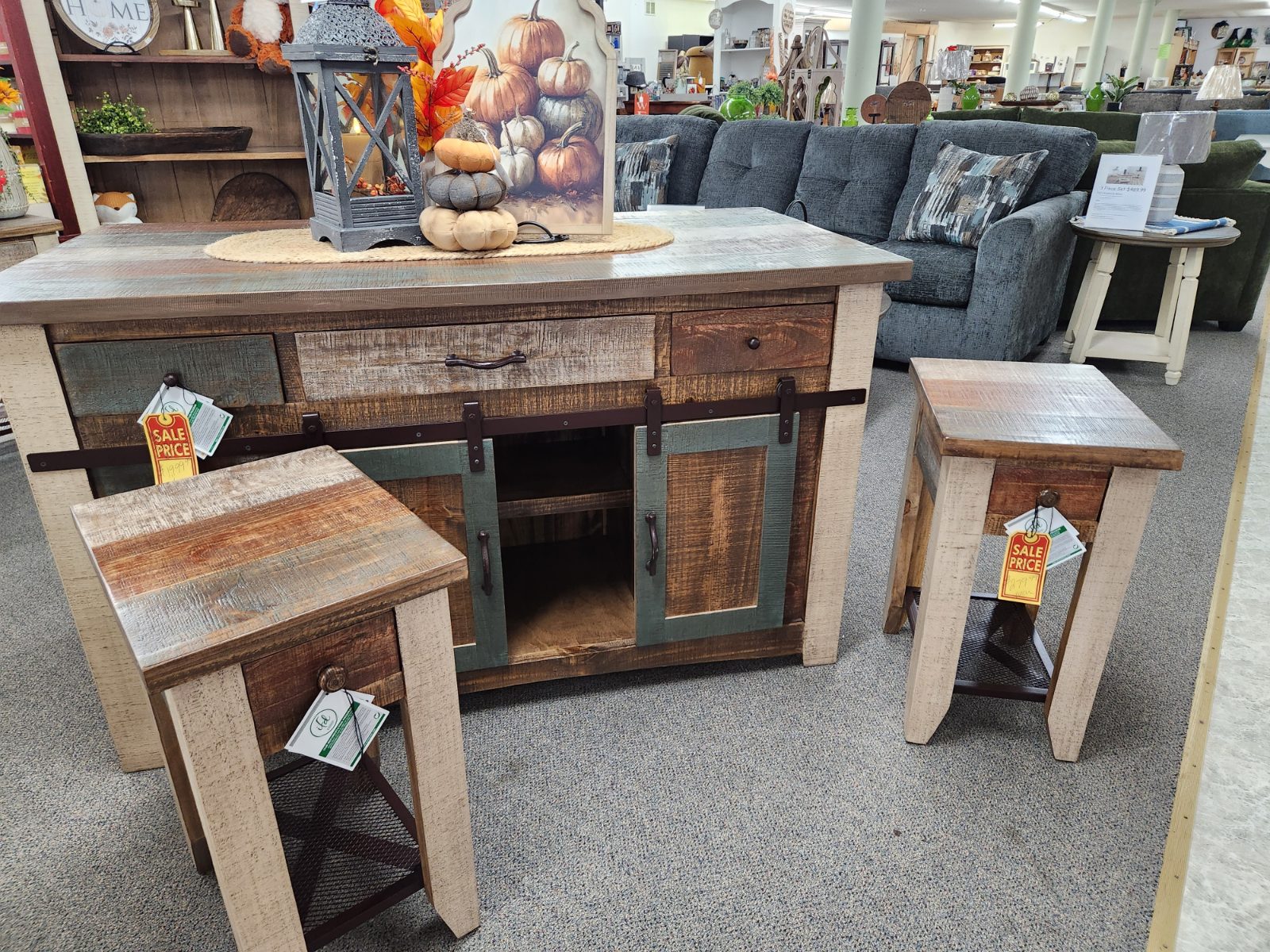 3 drawer, 2 sliding doors, 4 mesh doors wood Island